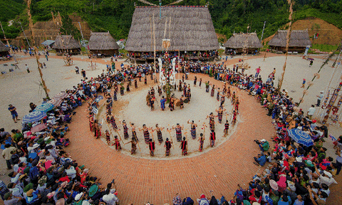 Cây nêu và những giá trị nhân văn trong văn hóa truyền thống