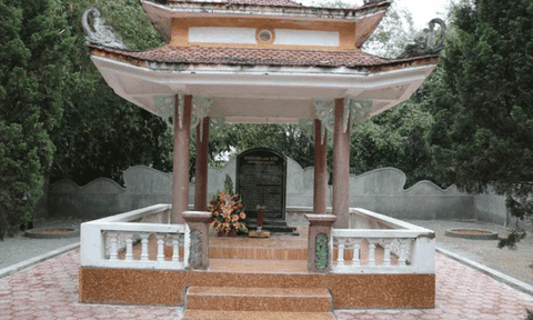 Đoàn Thanh niên Trung tâm Y tế dự phòng Can Lộc: Nhiều hoạt động hành hương về địa chỉ đỏ