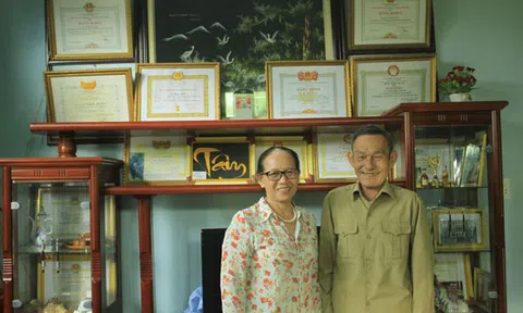 Quảng Ngãi: Vợ chồng cựu chiến binh làm khuyến học