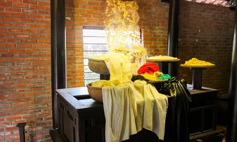 Nơi lưu giữ nghề dệt lụa Việt Nam