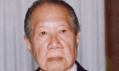 Những cuộc tình khó tin với hàng loạt người đẹp của đấng quân vương