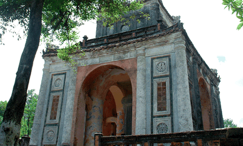 Độc đáo tấm bia đá “Khiêm cung kí”