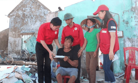 Hơn 400 triệu đồng cho người dân bị thiệt hại do bão số 10 