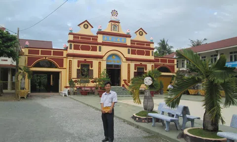 Về Hà Tiên, theo bước chân những người đi mở cõi