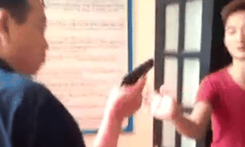 Xử lý nghiêm Giám đốc Trung tâm Phòng chống HIV/AIDS dùng súng