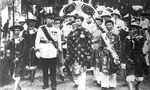 Bí ẩn thân thế vị vua nổi tiếng đa tình (kỳ 5)