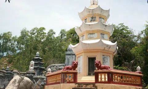 Giai thoại về tu sĩ mặc áo vỏ cây