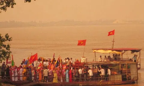 "Người con gái Nam Xương" 