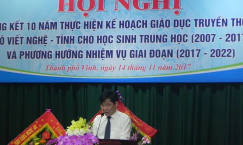 Nghệ An: Giáo dục truyền thống cho học sinh trung học