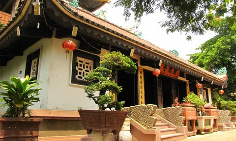 Nam Thiên Nhất Trụ: Chốn tĩnh lặng giữa lòng thành phố