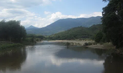 Yểm bùa của tộc người dưới chân đỉnh Yangly