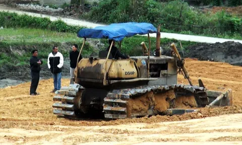 Chính quyền "chống lưng" để doanh nghiệp san ủn đất đồi trái phép? 