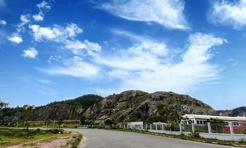 Ngôi đình linh thiêng trong khuôn viên... "Nhà máy nấu bia"