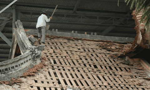 Pháp luật làm gì để cứu các di sản, di tích bị “bức tử”?