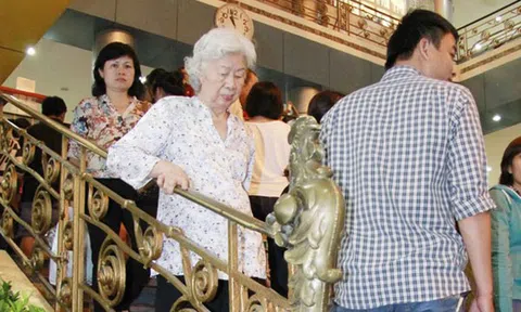 Bộ VH-TT-DL đề nghị TP HCM nghiên cứu bảo tồn giá trị Thương xá Tax