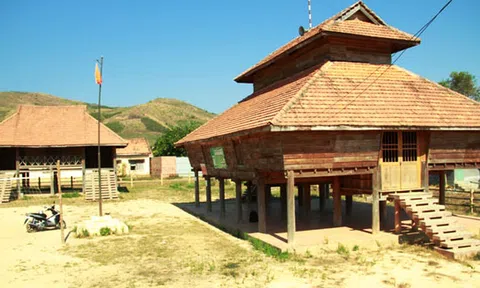 Người B’râu - Tộc người giỏi nhiều thứ tiếng nhất Việt Nam (Bài 2)