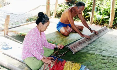 Phát huy giá trị di sản văn hóa phục vụ phát triển du lịch Đồng Tháp