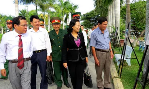 Triển lãm ảnh 70 năm lực lượng vũ trang nhân dân Đồng Tháp