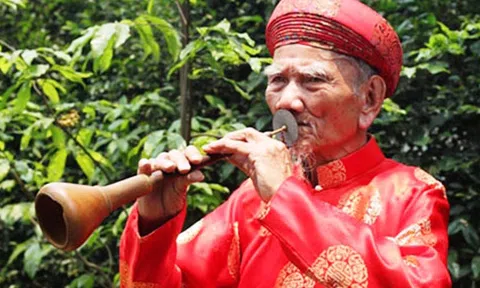 Thổn thức tiếng kèn bầu trong cổ nhạc Huế