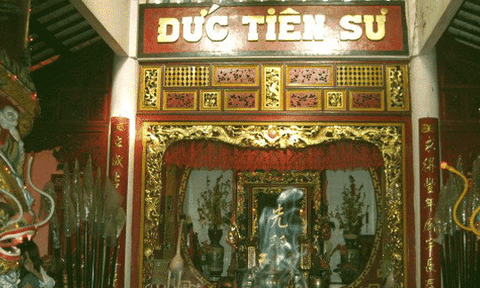 Tiên sư cổ miếu ở Bạc Liêu