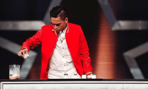  Uống nhầm axit chỉ là dàn dựng?