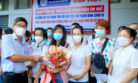 Đoàn y bác sĩ bệnh viện Trung ương Huế tiếp tục hỗ trợ TP. Hồ Chí Minh chống dịch COVID-19