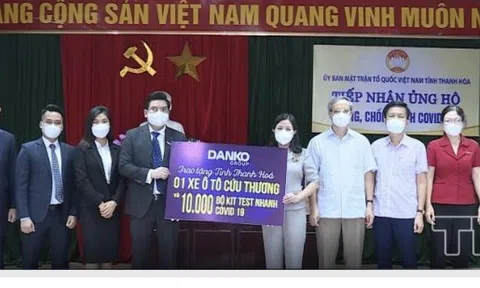 Tập đoàn DANKO trao tặng xe cứu thương và 10.000 bộ kit test nhanh COVID -19 cho tỉnh Thanh Hoá