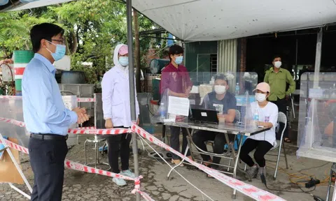 Vĩnh Phúc: Thăm hỏi, động viên lực lượng tham gia các chốt kiểm soát dịch Covid-19