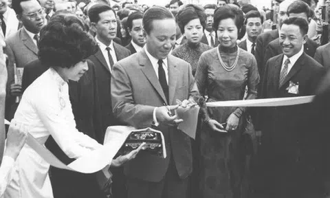 Khai quật những bí ẩn kinh ngạc giữa Hồ Con Rùa - Dinh độc lập và vận mệnh chính trị của Nguyễn Văn Thiệu (Kỳ V)