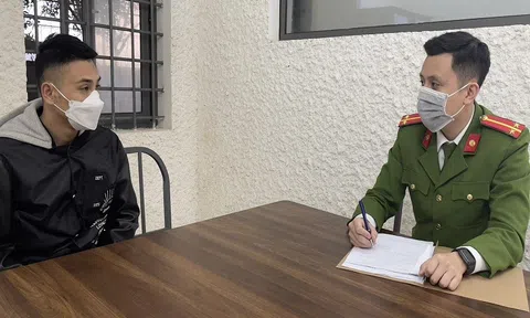 Hà Tĩnh: Mâu thuẫn với bạn nữ cùng hát, nam thanh niên phá quán karaoke