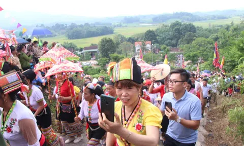 Lễ hội Bươn Xao của người Thái Nghệ An