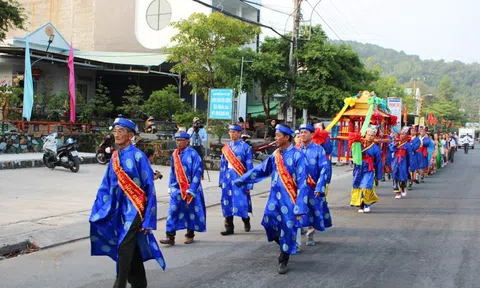 Kiên Giang đề xuất nâng quy mô tổ chức Lễ hội Kỳ Yên đình thần Hòn Chông