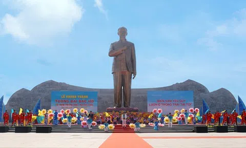 Kiên Giang tổ chức lễ khánh thành tượng đài Bác Hồ tại phường Dương Đông TP Phú Quốc
