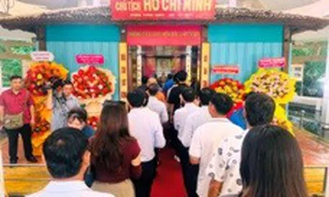 Khai mạc Hội diễn “Tiếng hát hẹn hò 9 dòng sông” lần thứ XIX năm 2024 tại Trà Vinh