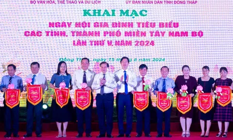 Ngày hội Gia đình tiêu biểu các tỉnh, thành phố miền Tây Nam Bộ có 63 gia đình tham gia
