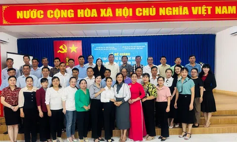 Kiên Giang bế giảng lớp tập huấn công tác quản lý nhà nước về lễ hội