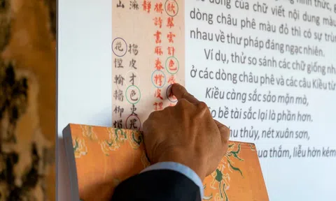 Trưng bày triển lãm bản Kiều chép tay của Hoàng gia Nguyễn bị thất lạc trong biến cố thất thủ Kinh đô Huế