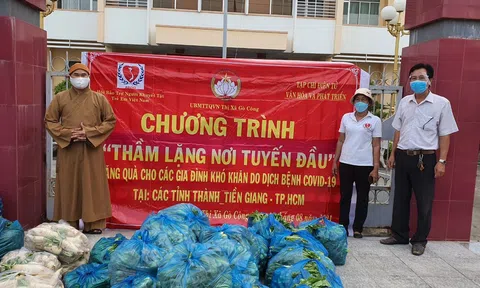 Chương trình “Thầm lặng nơi tuyến đầu”: Ấm áp những nghĩa cử vì cộng đồng trong dịch COVID-19