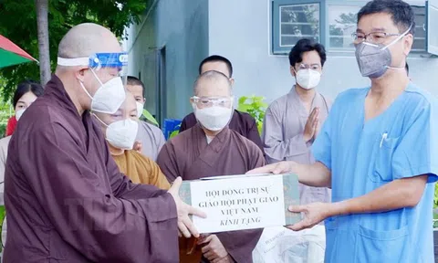 TP.HCM: Tăng, ni, Phật tử tham gia hỗ trợ công tác phòng, chống dịch Covid -19