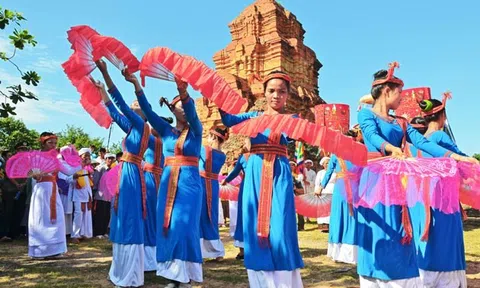 Bình Thuận: Tổ chức Tết Katê của đồng bào dân tộc Chăm theo đạo Bàlamôn năm 2021