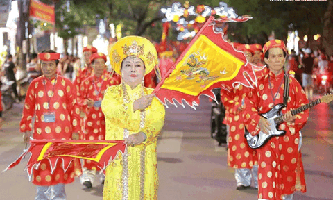 Đoàn Tế nữ quan Đền nghè quận Hồng Bàng đồng hành cùng Chương trình Giao lưu “Thầm lặng - Nơi tuyến đầu”