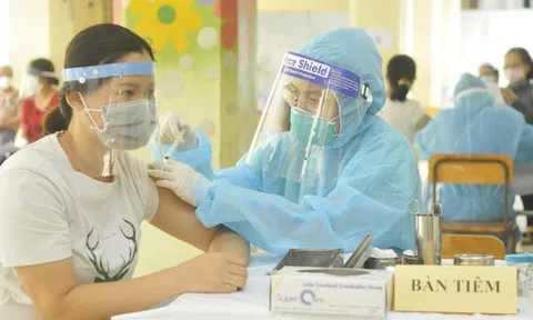 TPHCM chính thức rút ngắn khoảng cách tiêm vaccine AstraZeneca còn 6 tuần