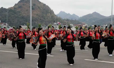 Tập huấn về công tác truyên truyền bảo tồn, phát huy bản sắc văn hóa dân tộc