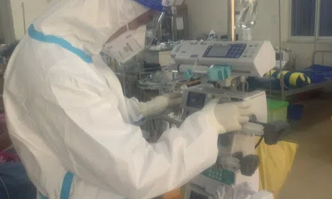 Bác sĩ Nguyễn Hữu Quyến và những ngày đáng nhớ tại Bệnh viện Dã chiến điều trị Covid-19 Thủ Đức số 1