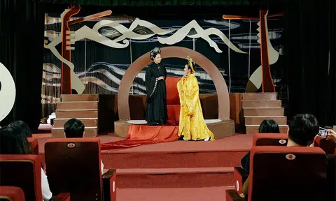 Người trẻ nỗ lực bảo tồn và quảng bá Cải lương với những giá trị cổ truyền của dân tộc