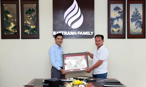 BatTrang Family Mart, TP Vinh - Lan tỏa tinh thần gốm sứ đất Việt nơi xứ Nghệ