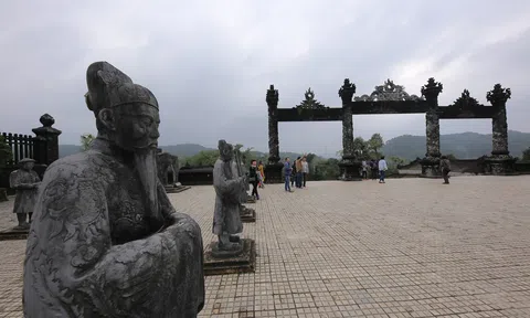 Quảng bá hình ảnh Huế thông qua 2 triển lãm đặc sắc tại Liên hoan phim Việt Nam lần thứ XXII