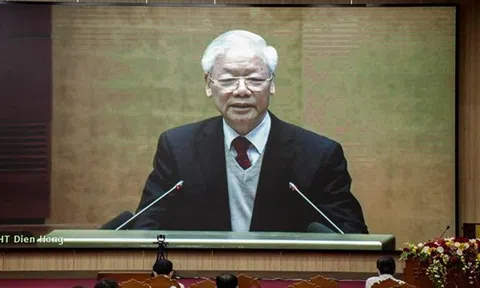 Phát huy giá trị văn hóa và sức mạnh con người Việt Nam