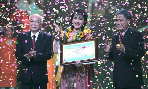 Lê Thị Diệu Hiền bất ngờ đạt Chuông vàng Vọng cổ 2021
