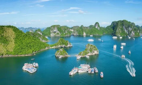 Trưng bày 350 bức ảnh di sản Việt Nam được UNESCO ghi danh các di tích lịch sử, danh lam thắng cảnh nổi tiếng